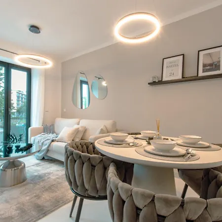 Lux Living - Stilvolles Wohnen Im Zentrum דירה
